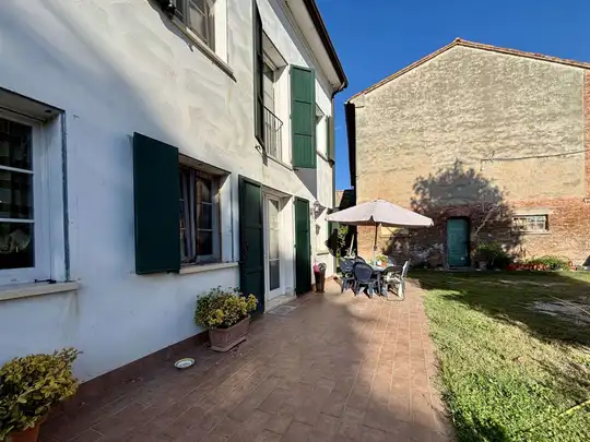 Casa semi indipendente, San Cataldo, Borgo Virgilio, esterna