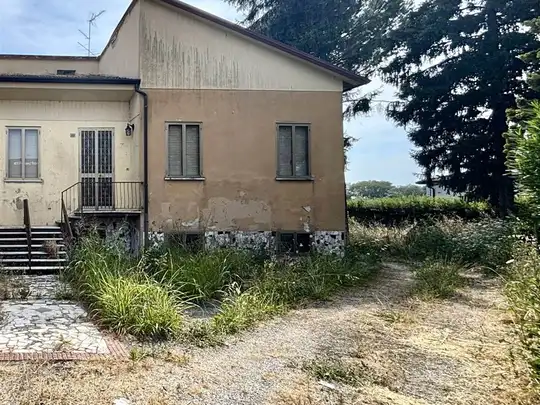 Villa bifamiliare, Governolo, Roncoferraro, esterno