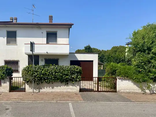Villa a schiera, Frazioni: Cappelletta, Borgo Virgilio, Vista esterna